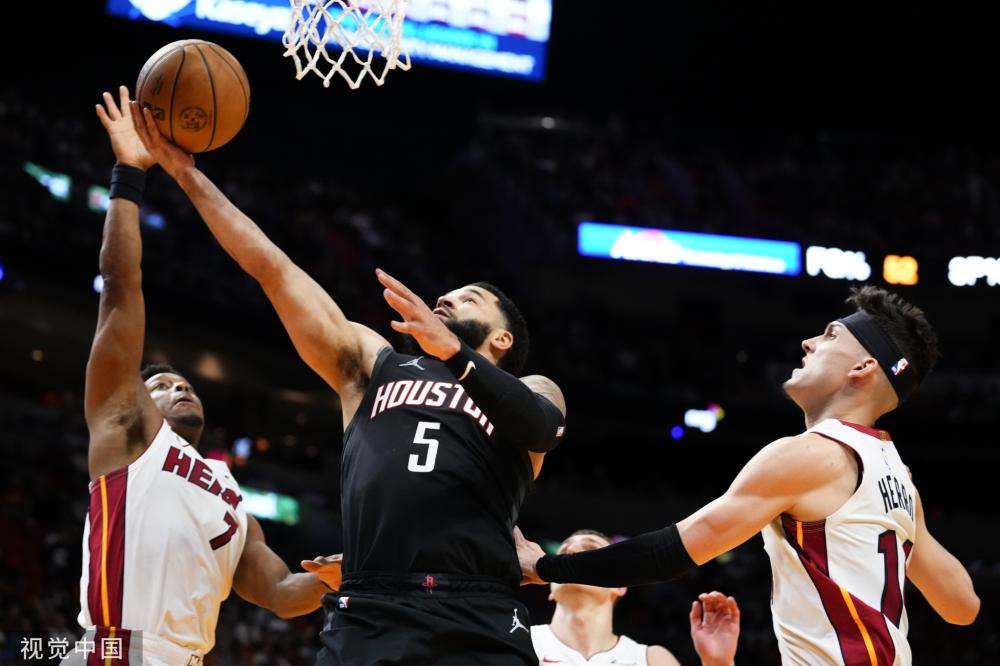 纳在联赛中 纳在联赛中