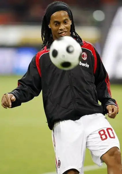 的俱乐部策 的俱乐部策