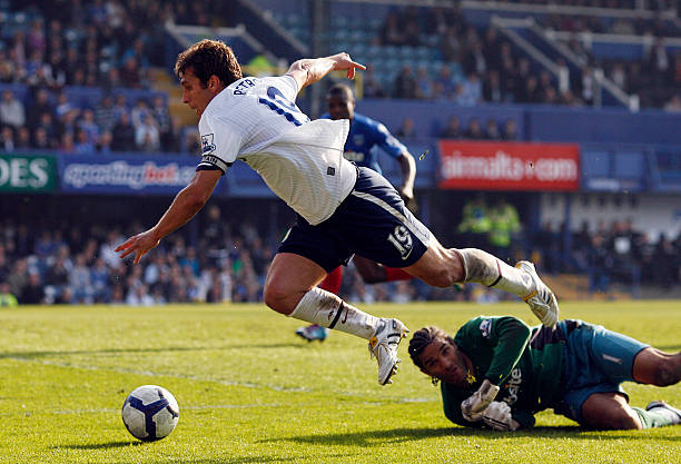 以若塔为中 以若塔为中